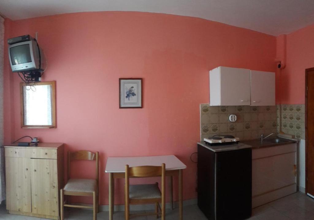 Rena Apartments Asproválta Eksteriør bilde